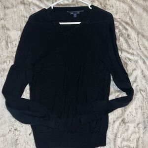 Gap men’s vneck sweater